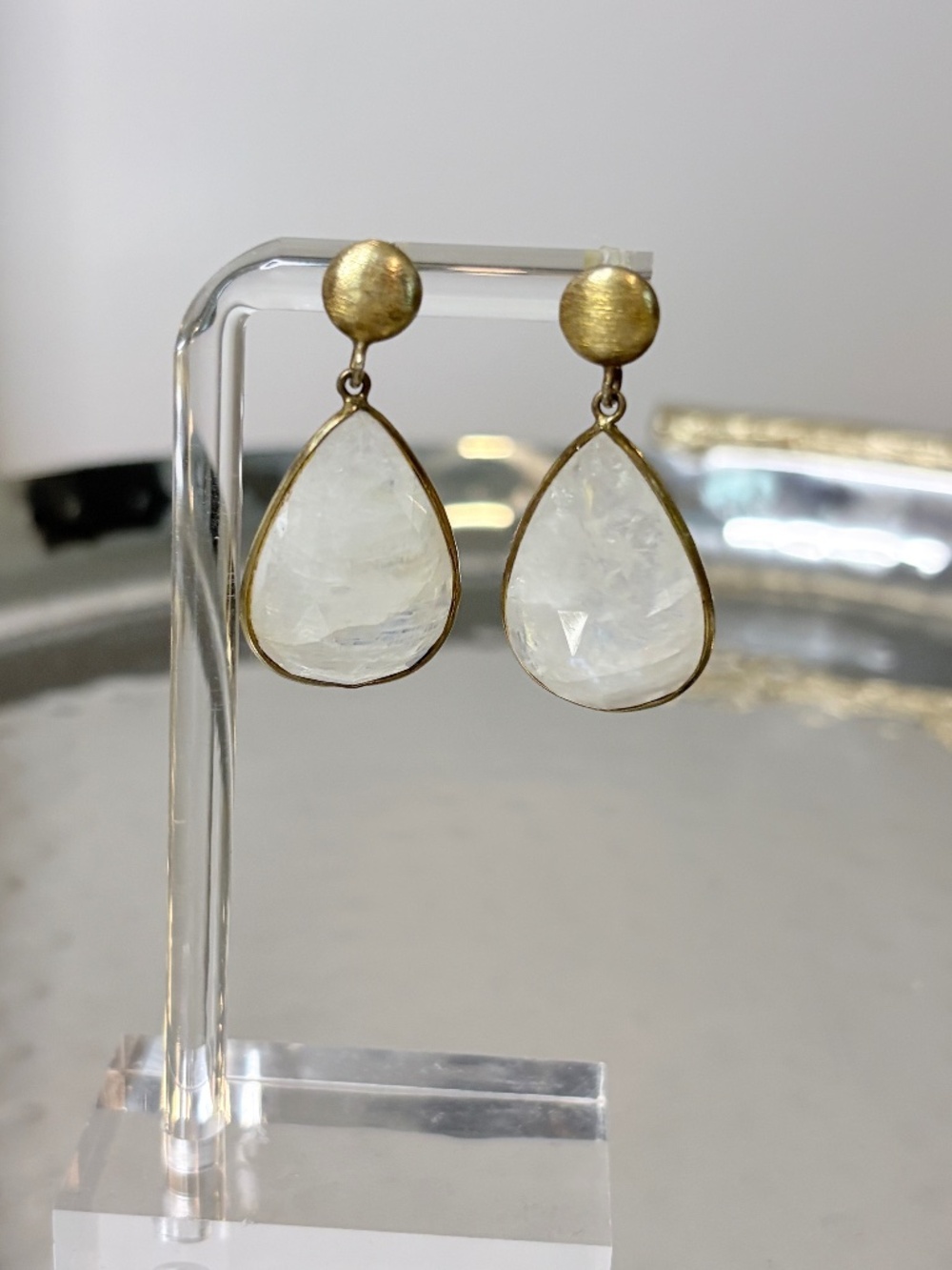 Mother of Pearl earring